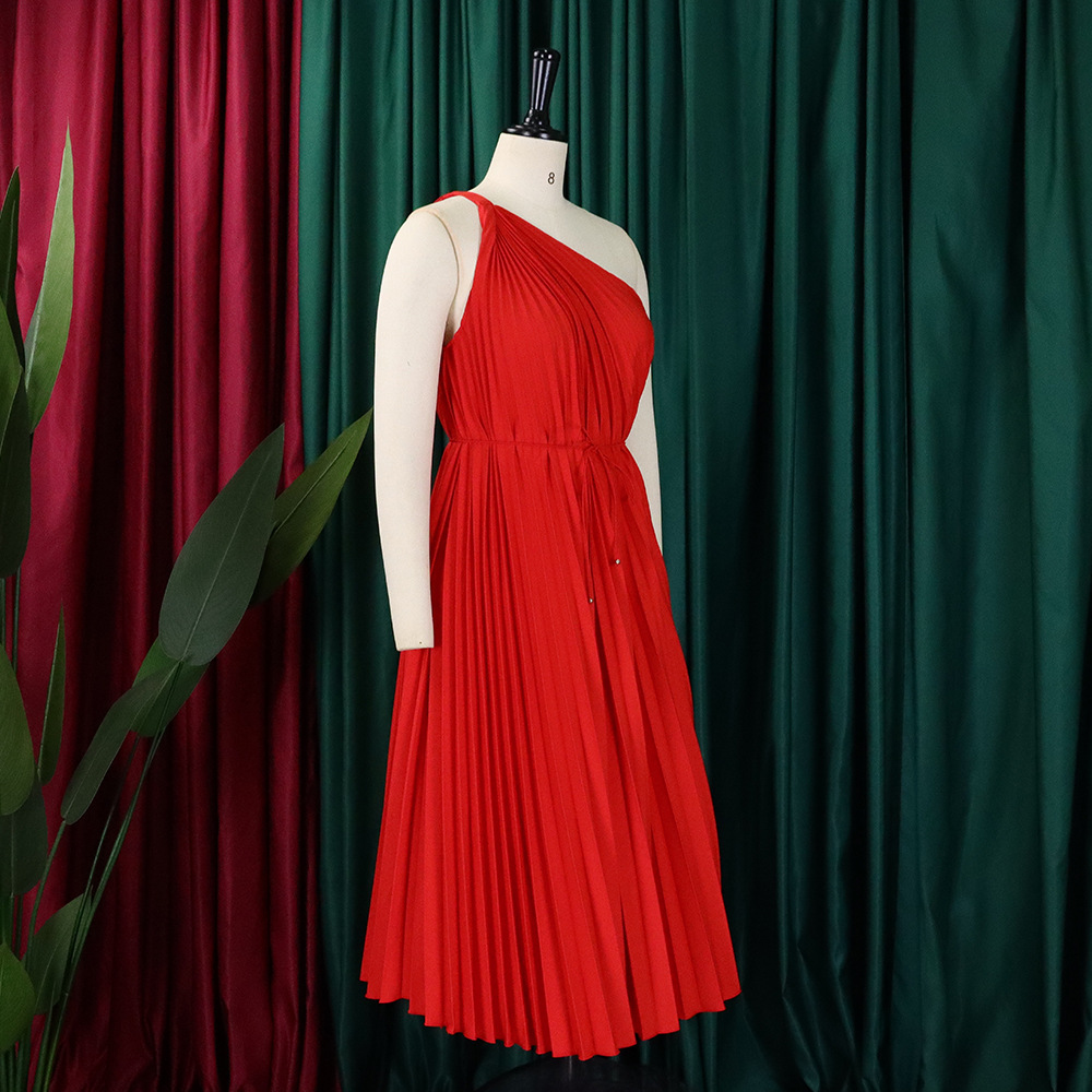 CM.YAYA Women One Shoulder Sleeveless Big Swing Pleated Knee Length Dress 2023 Fashion Street Vestidos Sexy Chic Dresses – Image 19