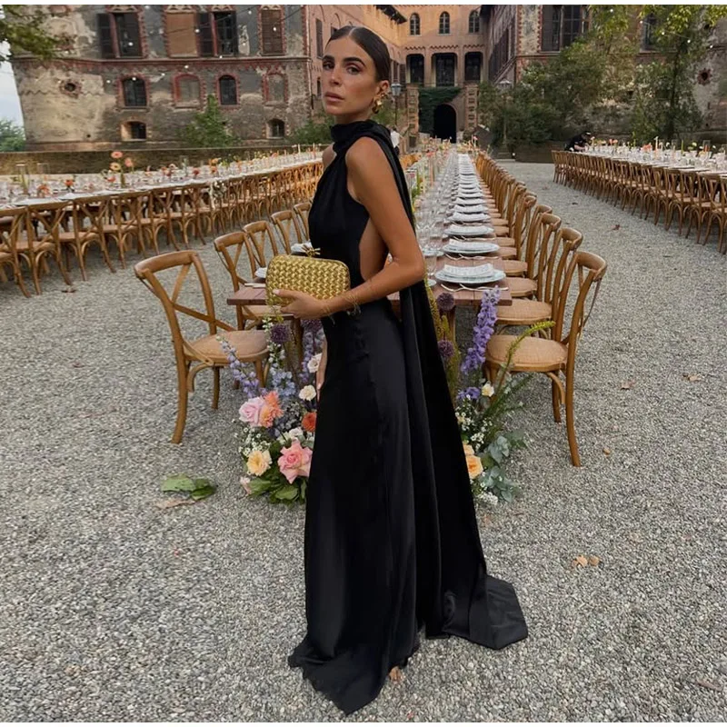 Robe satin dos nu — La sophistication faite robe – Image 51