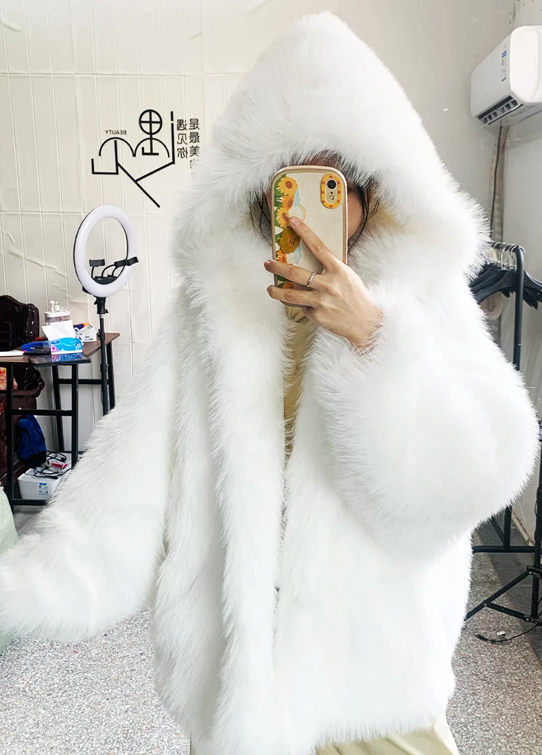 Manteau fausse fourrure — La reine de l'hiver – Image 17