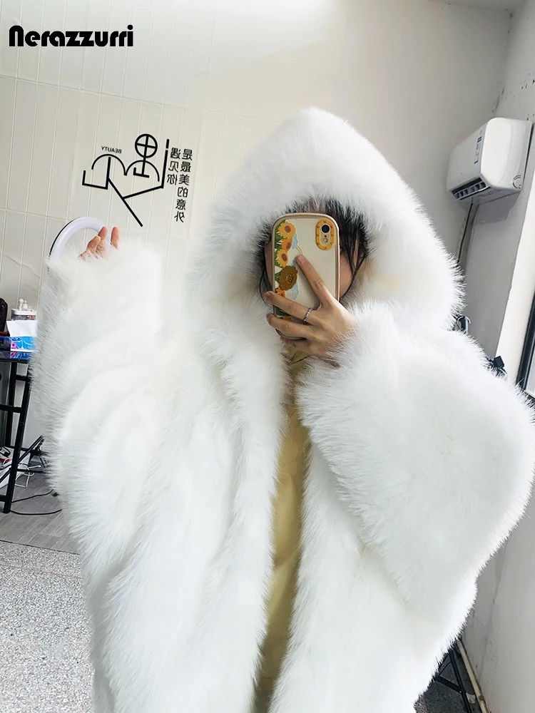 Manteau fausse fourrure — La reine de l'hiver – Image 3
