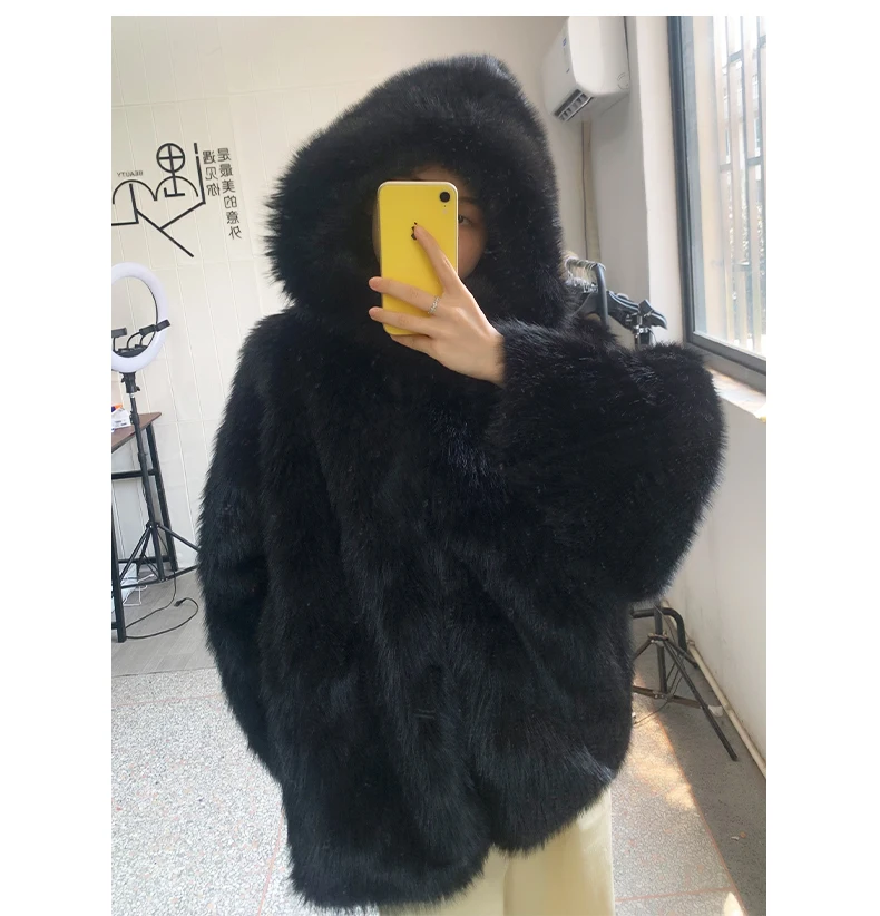 Manteau fausse fourrure — La reine de l'hiver – Image 20