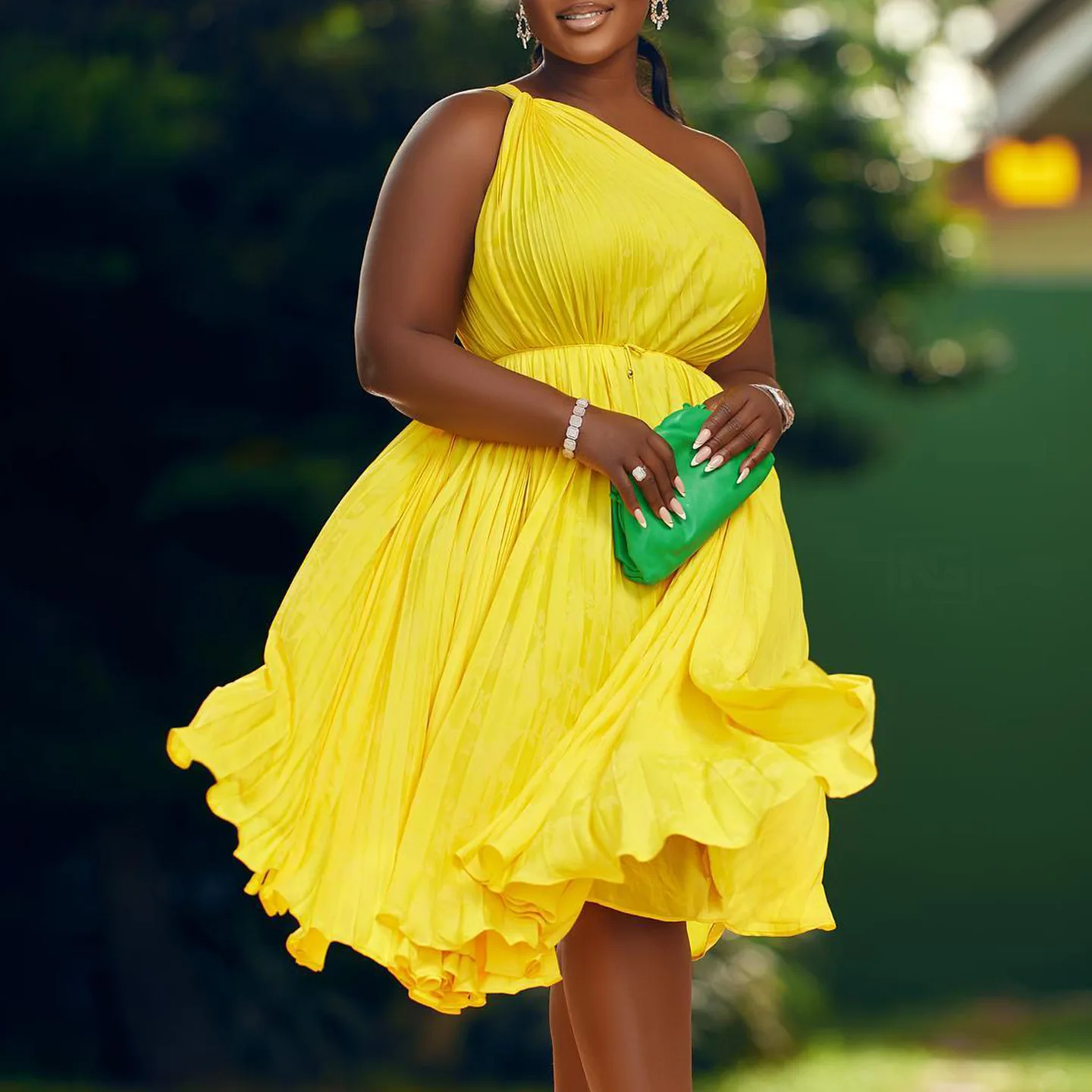 CM.YAYA Women One Shoulder Sleeveless Big Swing Pleated Knee Length Dress 2023 Fashion Street Vestidos Sexy Chic Dresses – Image 36