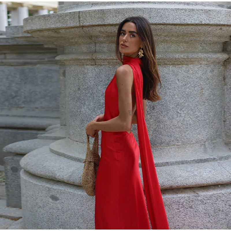 Robe satin dos nu — La sophistication faite robe – Image 59