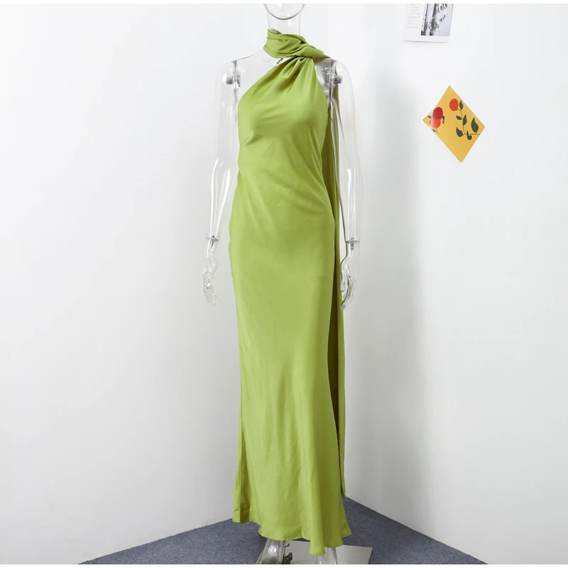 Robe satin dos nu — La sophistication faite robe – Image 26