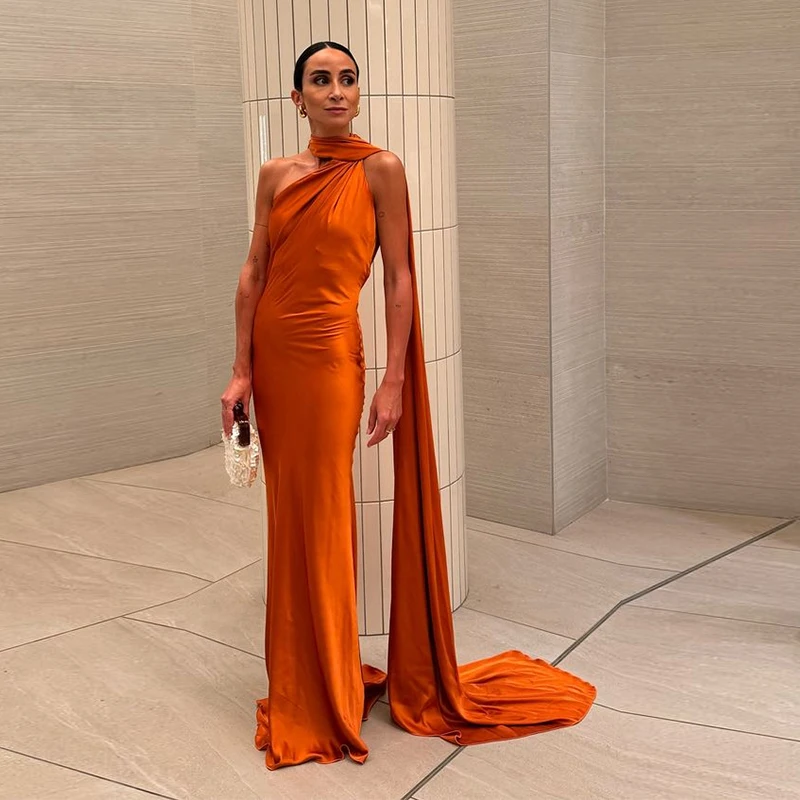 Robe satin dos nu — La sophistication faite robe – Image 9