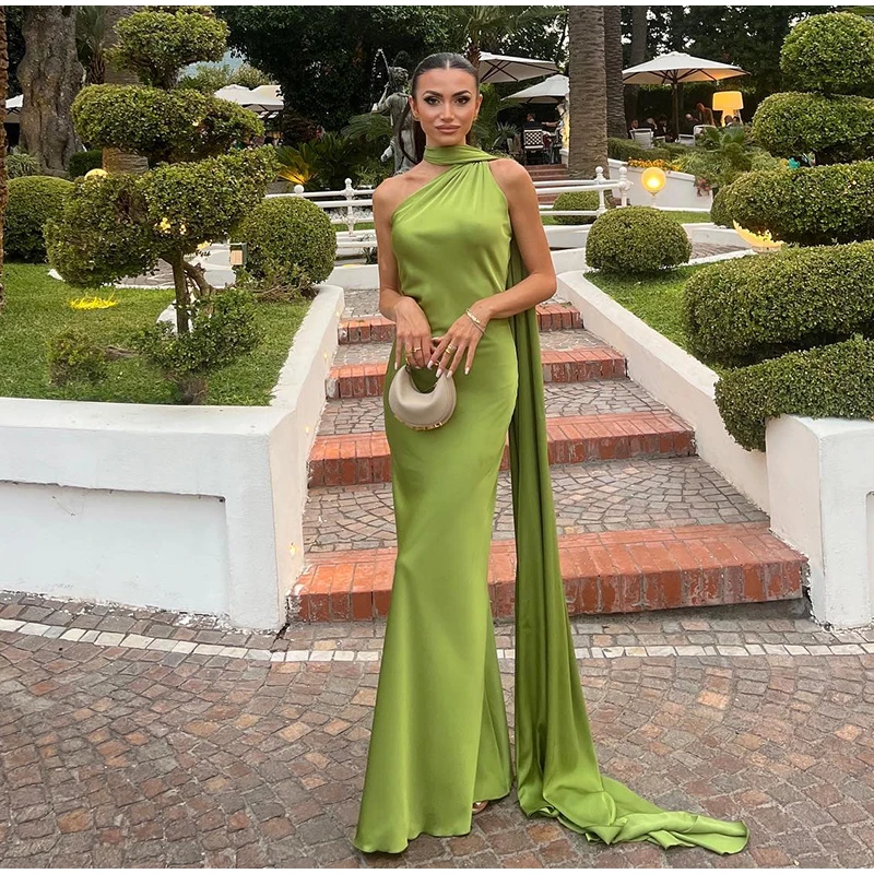 Robe satin dos nu — La sophistication faite robe – Image 39