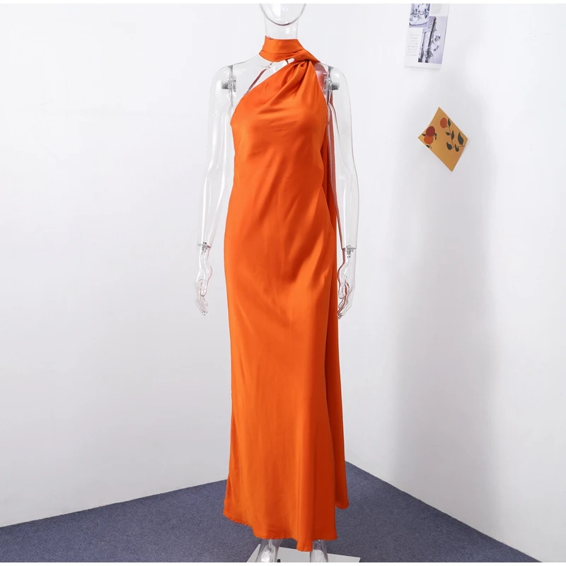 Robe satin dos nu — La sophistication faite robe – Image 34